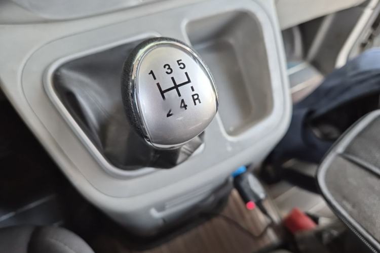 Used JAC Refine M3 2019 Creator Edition 1.8L Luxury Model Gear Lever