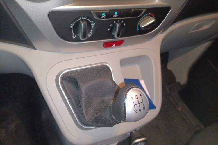 Used JAC Refine M3 2019 1.8L 2-Seat Shuttle Version Gear Lever