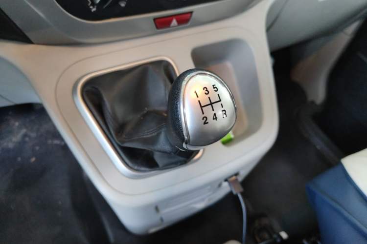 Used JAC Refine M3 2019 Creator Edition 1.8L Luxury Model Gear Lever