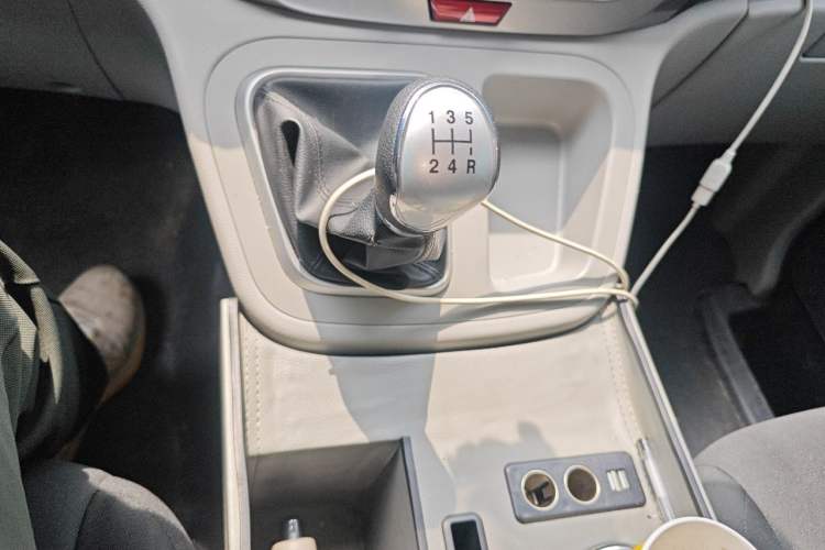 Used JAC Refine M3 2019 Creator Edition 1.8L Luxury Model Gear Lever