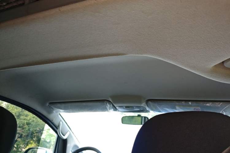 Used JAC Refine M3 2019 PLUS IKEA Edition 1.8L Luxury 9-Seater Headliner