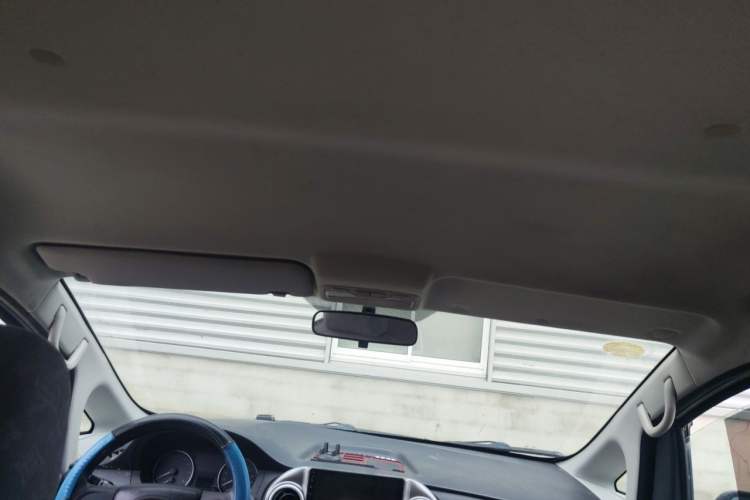 Used JAC Refine M3 2019 PLUS Maker Edition 1.8L Luxury Model Headliner