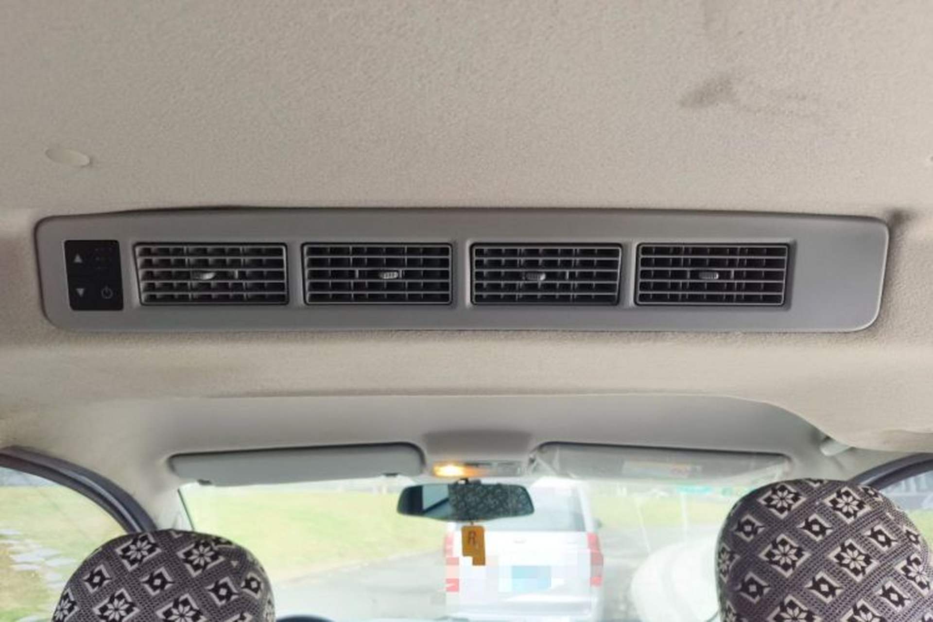Used JAC Refine M3 2019 PLUS IKEA Edition 1.8L Luxury 9-Seater Headliner