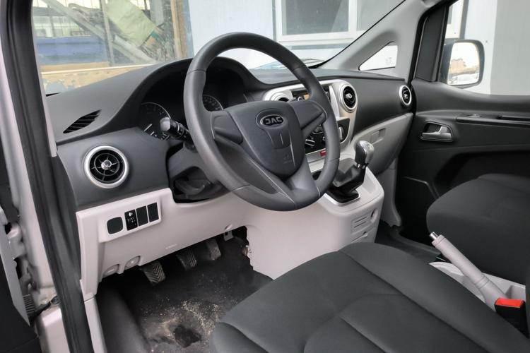 Used JAC Refine M3 2019 1.8L 2-Seat Shuttle Version Interior 3