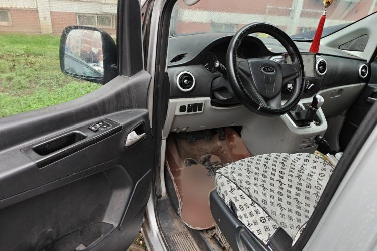 Used JAC Refine M3 2019 1.6L Express Edition Interior 3