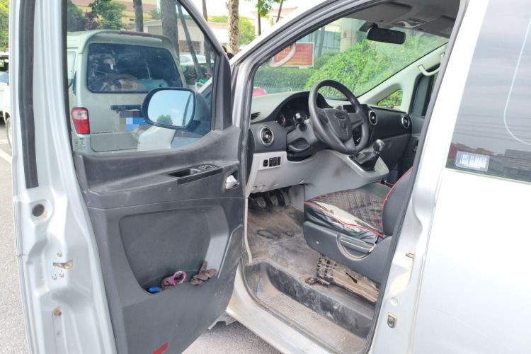 Used JAC Refine M3 2019 IKEA Edition 1.6L Luxury Model Interior 3