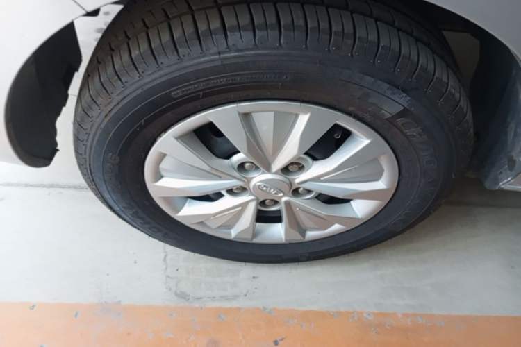 Used JAC Refine M3 2019 PLUS Maker Edition 1.8L Luxury Model Left Front Wheel Hub