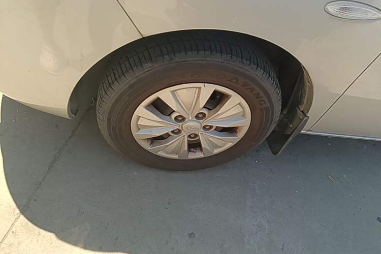 Used JAC Refine M3 2019 PLUS Maker Edition 1.8L Luxury Model Left Front Wheel Hub