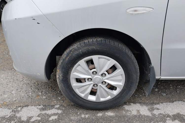 Used JAC Refine M3 2019 PLUS Maker Edition 1.8L Luxury Model Left Front Wheel Hub