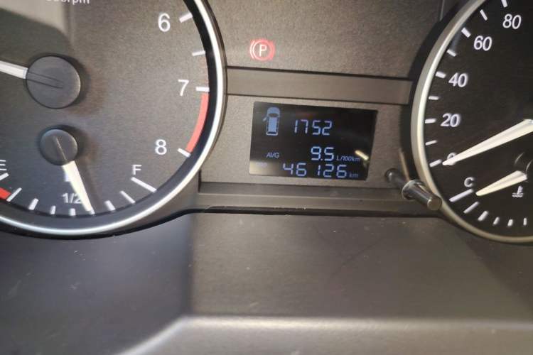 Used JAC Refine M3 2019 Creator Edition 1.8L Luxury Model Odometer Close Up