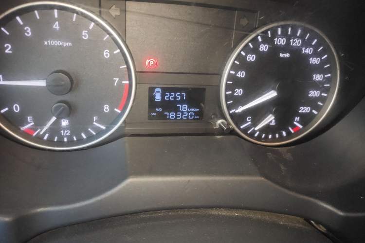 Used JAC Refine M3 2019 Creator Edition 1.8L Luxury Model Odometer Close Up