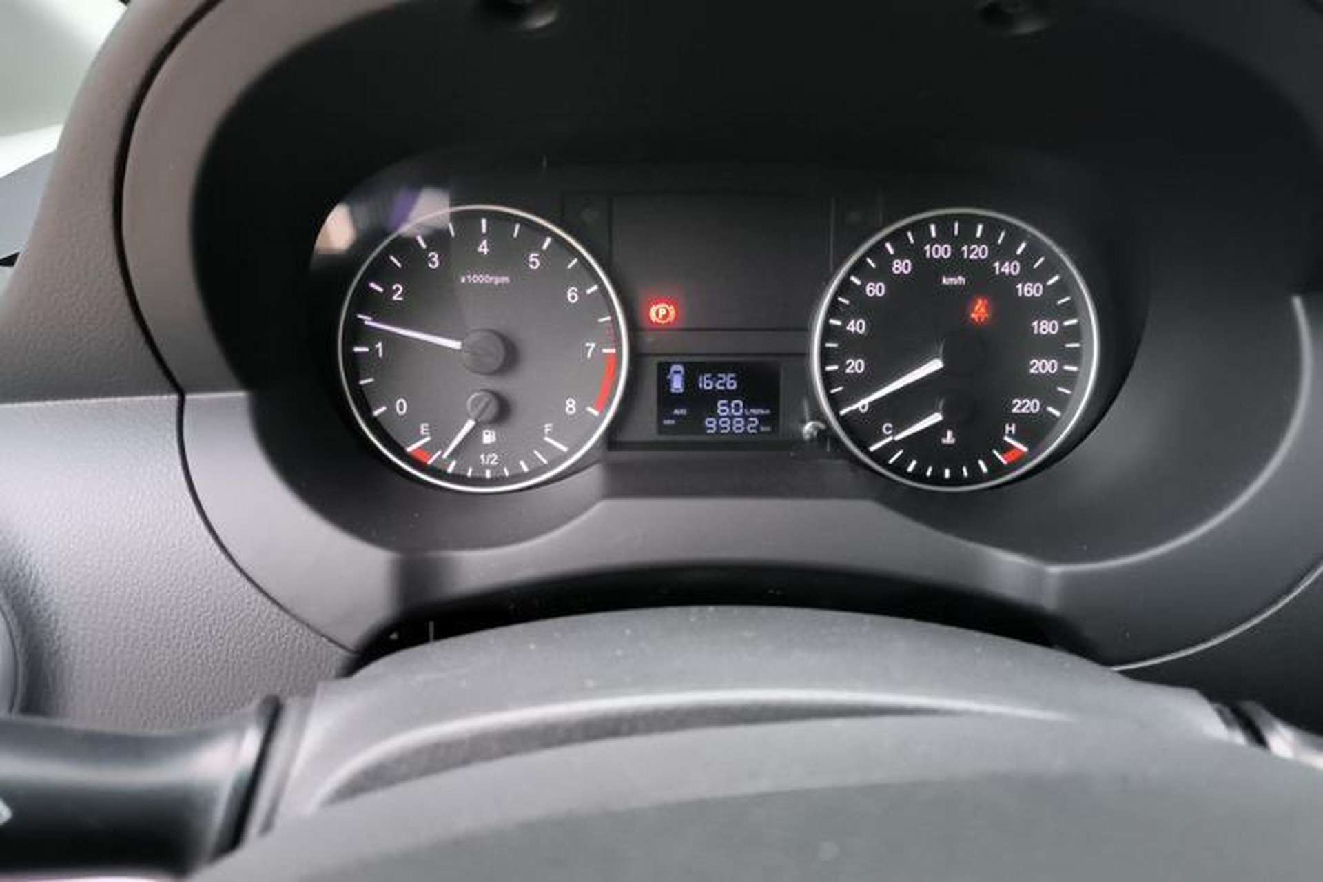 Used JAC Refine M3 2019 1.8L 2-Seat Shuttle Version Odometer Close Up