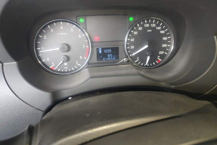 Used JAC Refine M3 2019 IKEA Edition 1.6L Luxury Model Odometer Close Up