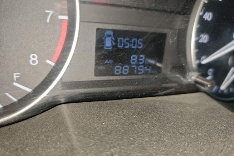Used JAC Refine M3 2019 Creator Edition 1.8L Luxury Model Odometer Close Up