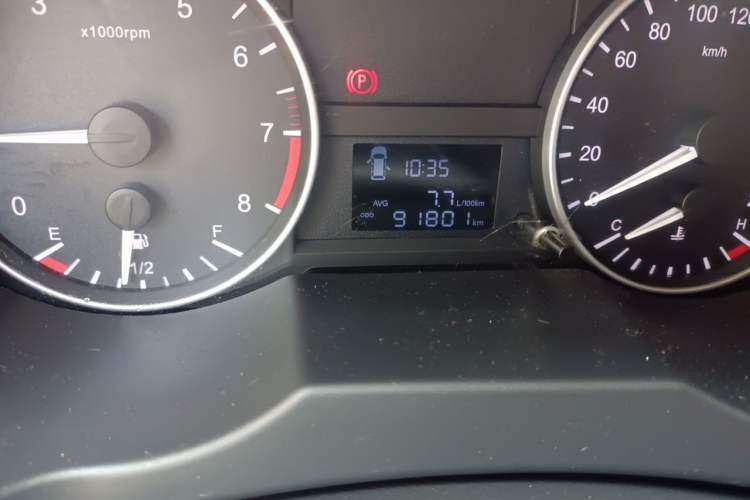 Used JAC Refine M3 2019 PLUS Maker Edition 1.8L Luxury Model Odometer Close Up