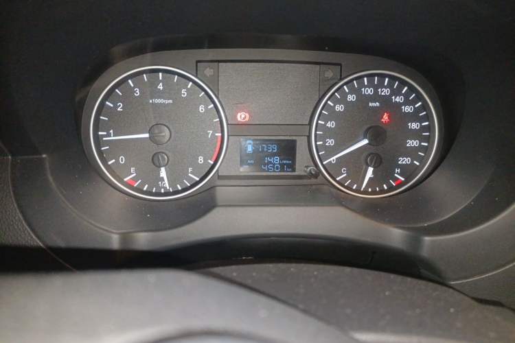 Used JAC Refine M3 2019 1.8L 2-Seat Shuttle Version Odometer Close Up