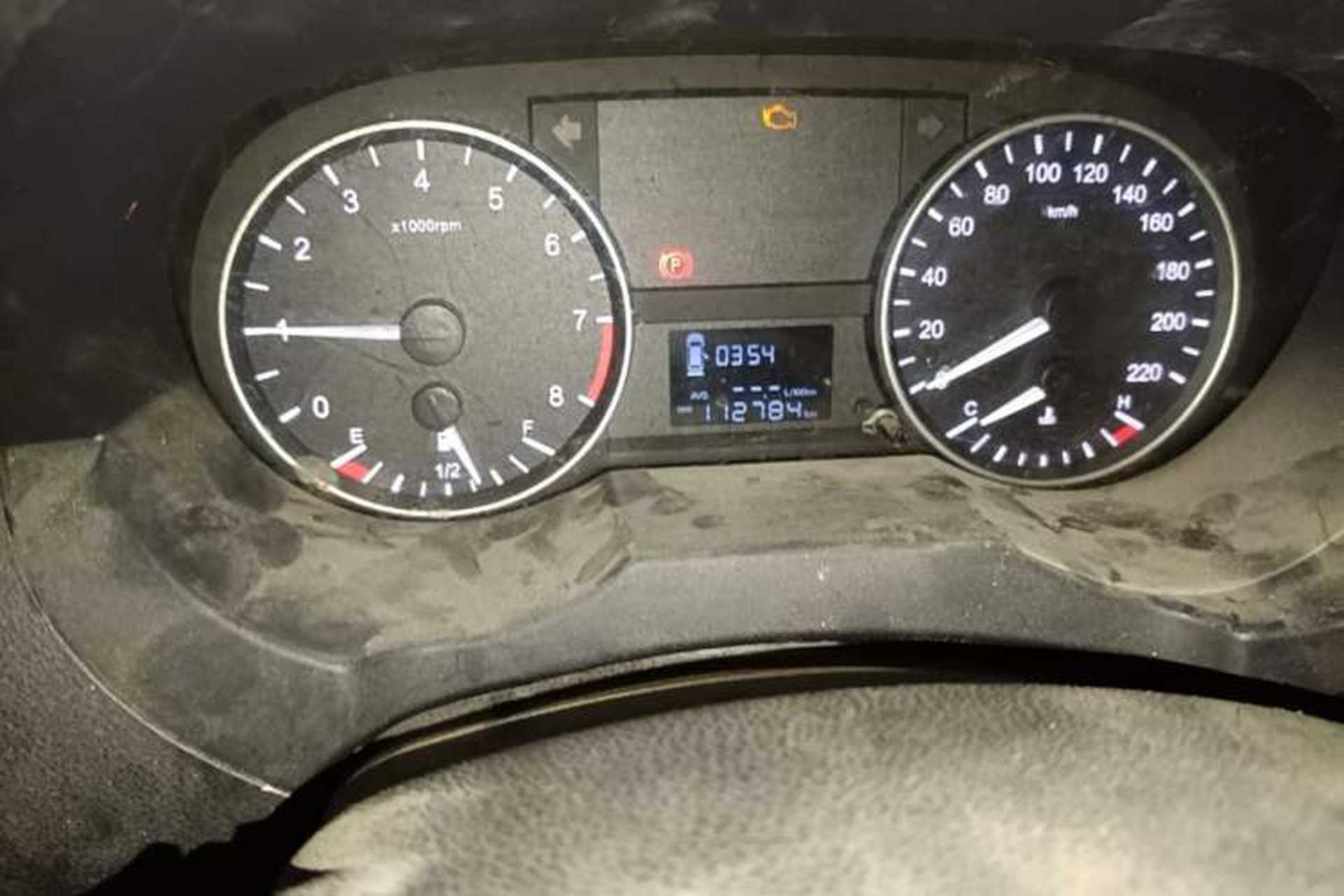 Used JAC Refine M3 2019 1.8L 5-Seater Express Edition Odometer Close Up