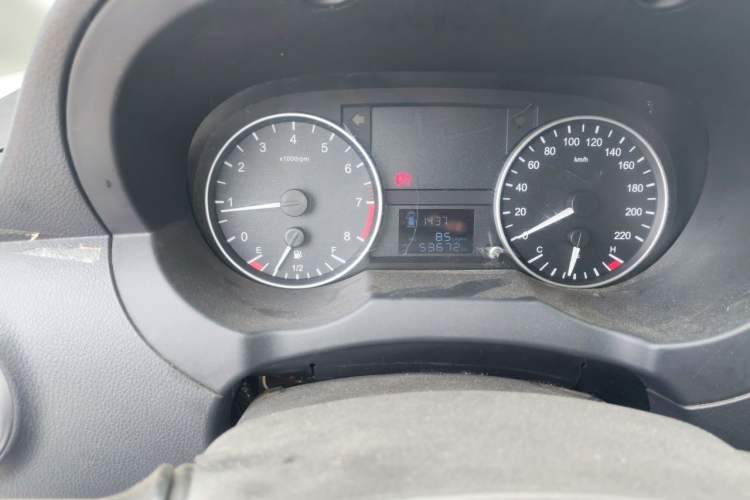 Used JAC Refine M3 2019 PLUS Maker Edition 1.8L Luxury Model Odometer Close Up