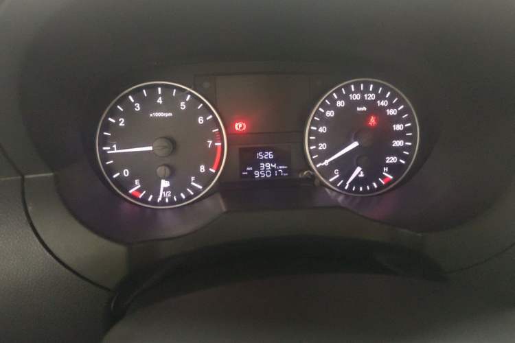 Used JAC Refine M3 2019 Creator Edition 1.8L Luxury Model Odometer Close Up