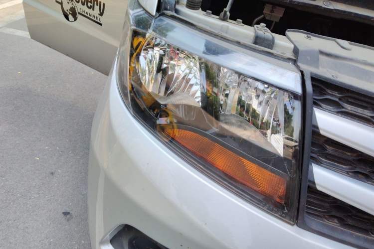 Used JAC Refine M3 2019 Creator Edition 1.8L Luxury Model Right Front Headlight