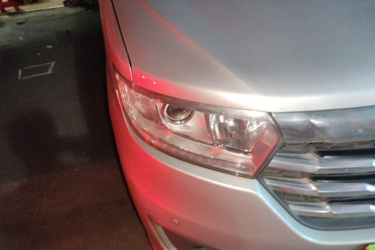 Used JAC Refine M3 2019 IKEA Edition 1.8L Luxury Smart Model Right Front Headlight