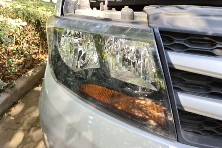 Used JAC Refine M3 2019 Creator Edition 1.8L Luxury Model Right Front Headlight