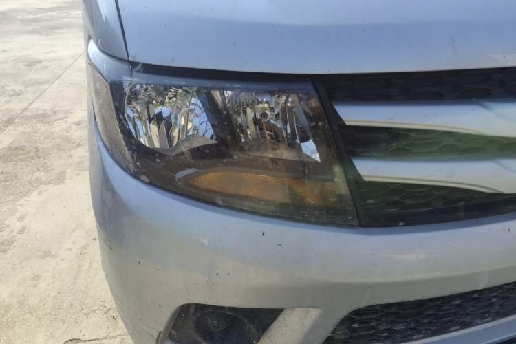 Used JAC Refine M3 2019 1.8L 5-Seater Express Edition Right Front Headlight