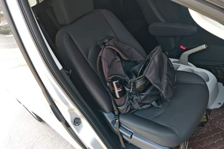 Used JAC Refine M3 2019 PLUS Maker Edition 1.8L Luxury Model Right Front Seat