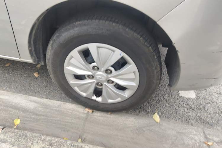 Used JAC Refine M3 2019 PLUS Maker Edition 1.8L Luxury Model Right Front Wheel Hub