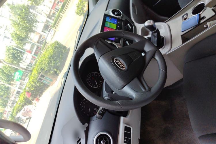 Used JAC Refine M3 2019 Creator Edition 1.8L Luxury Model Steering Wheel