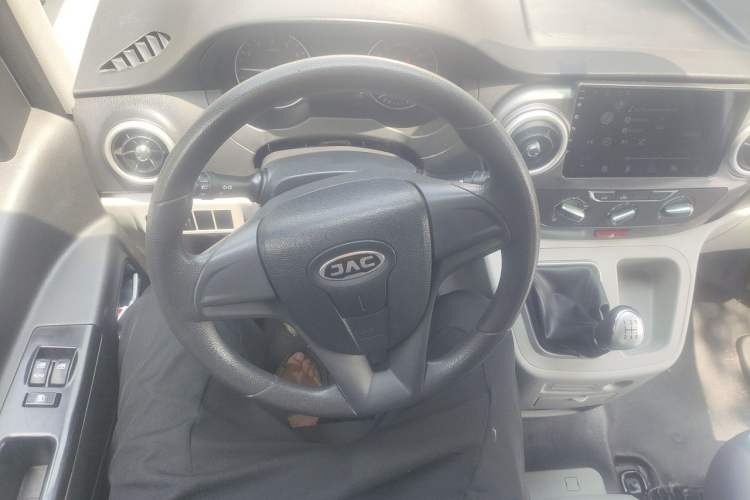 Used JAC Refine M3 2019 1.8L 2-Seat Shuttle Version Steering Wheel
