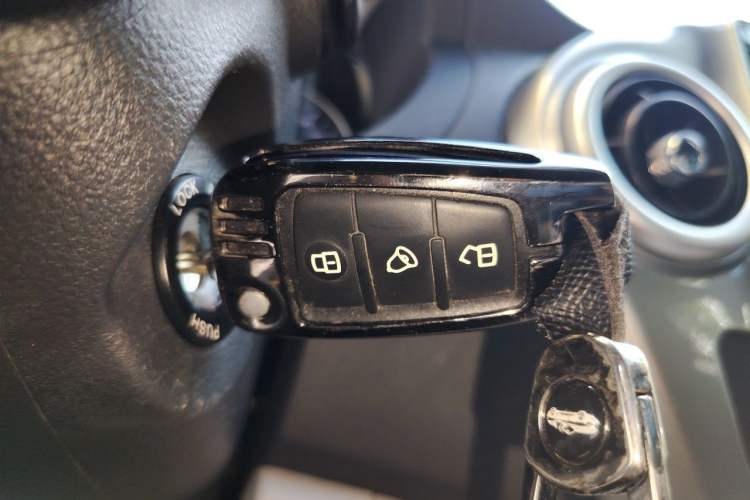 Used JAC Refine M3 2019 Creator Edition 1.8L Luxury Model Vehicle Key