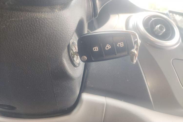 Used JAC Refine M3 2019 1.8L 2-Seat Shuttle Version Vehicle Key