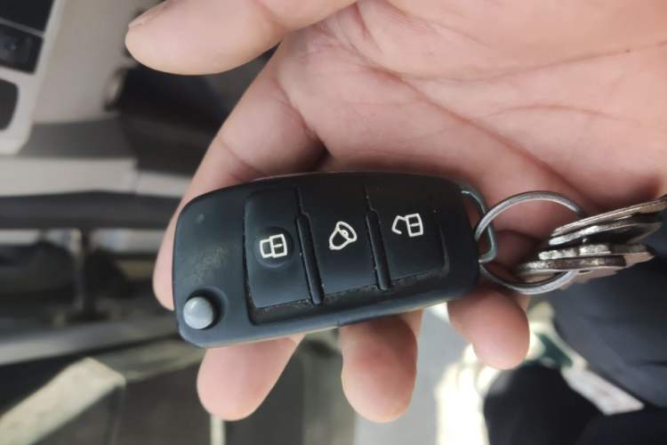 Used JAC Refine M3 2019 Creator Edition 1.8L Luxury Model Vehicle Key