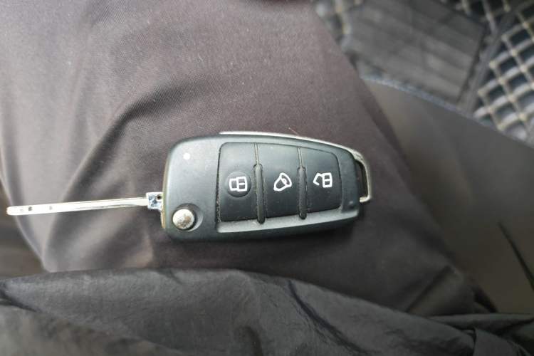 Used JAC Refine M3 2019 PLUS Creator Edition 1.8L Luxury Smart Model Vehicle Key