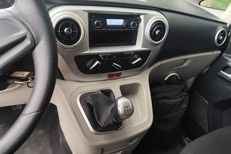 Used JAC Refine M3 2019 PLUS Maker Edition 1.8L Luxury Model Audio And AC Panel