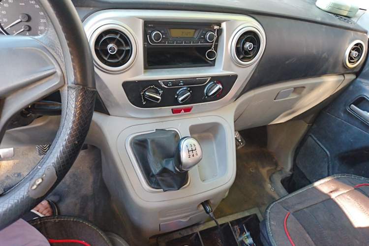 Used JAC Refine M3 2019 PLUS Maker Edition 1.8L Luxury Model Audio And AC Panel