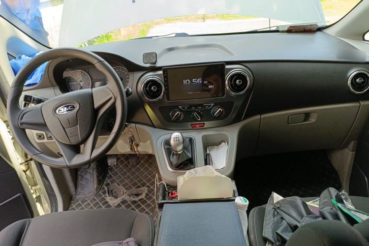 Used JAC Refine M3 2019 IKEA Edition 1.8L Luxury Model Center Console