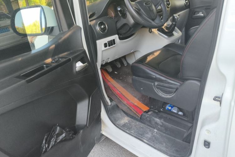 Used JAC Refine M3 2019 PLUS IKEA Edition 1.8L Luxury Model Driver Seat