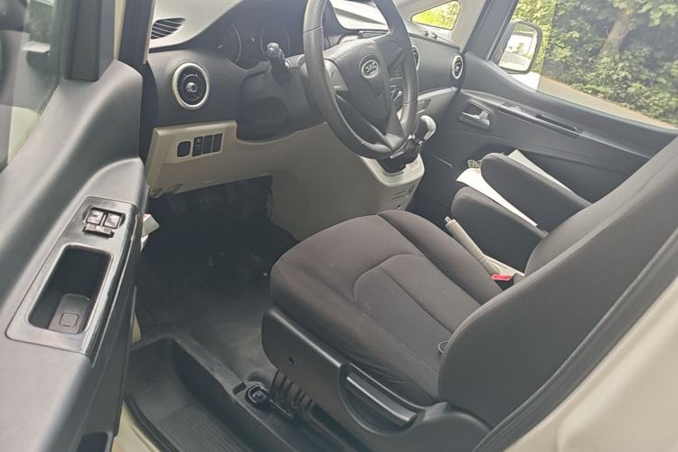 Used JAC Refine M3 2019 Creator Edition 1.8L Luxury Model Driver Seat