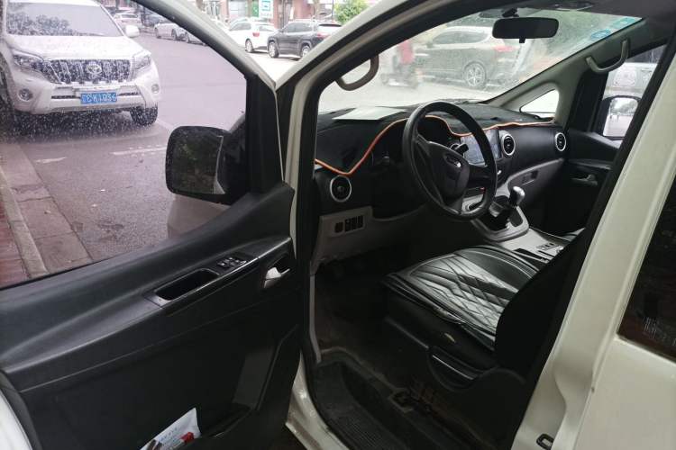 Used JAC Refine M3 2019 Creator Edition 1.8L Luxury Model Driver Seat