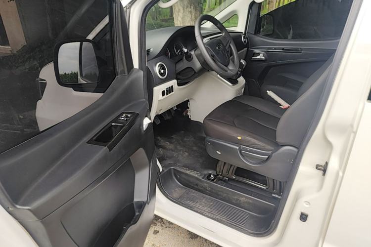 Used JAC Refine M3 2019 PLUS Maker Edition 1.8L Luxury Model Driver Seat