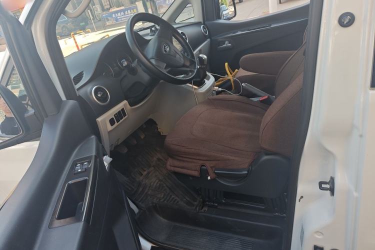 Used JAC Refine M3 2019 PLUS Maker Edition 1.8L Luxury Model Driver Seat