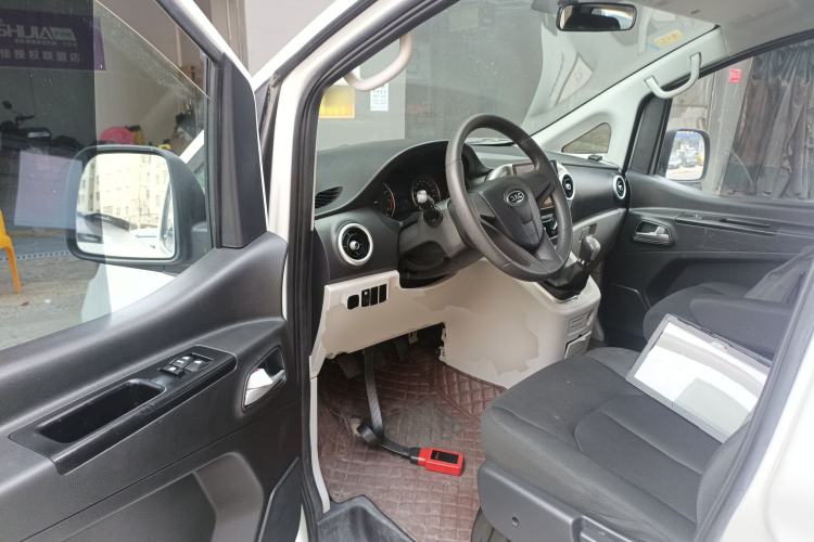 Used JAC Refine M3 2019 PLUS Maker Edition 1.8L Luxury Model Driver Seat