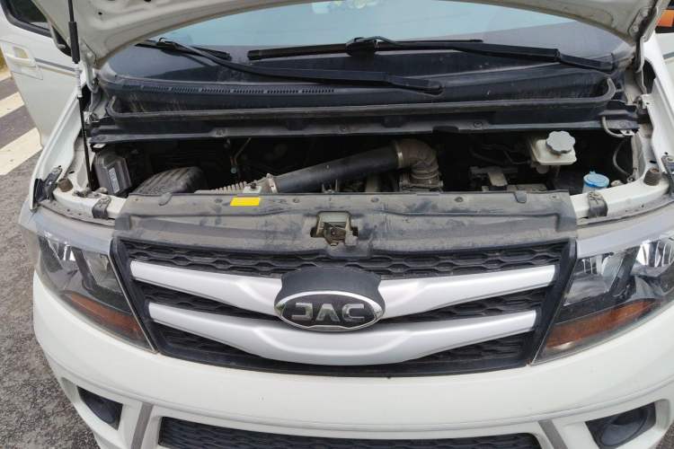 Used JAC Refine M3 2019 1.8L 5-Seater Express Edition Engine Bay
