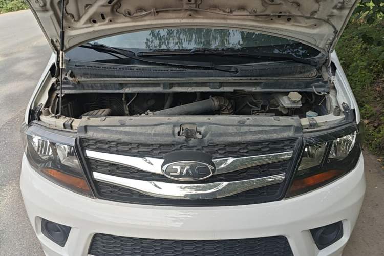 Used JAC Refine M3 2019 Creator Edition 1.8L Luxury Model Engine Bay