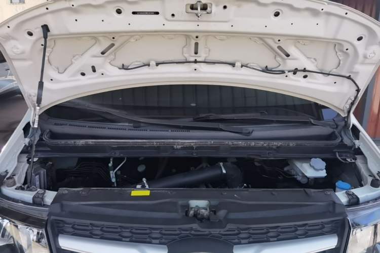 Used JAC Refine M3 2019 Creator Edition 1.8L Luxury Model Engine Bay