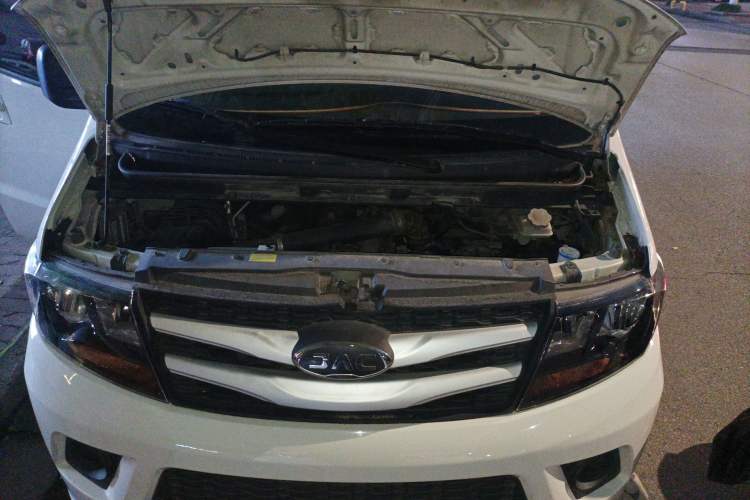 Used JAC Refine M3 2019 Creator Edition 1.8L Luxury Model Engine Bay