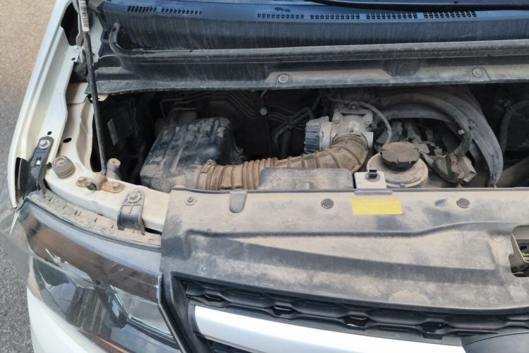Used JAC Refine M3 2019 1.6L Express Edition Engine Bay Right