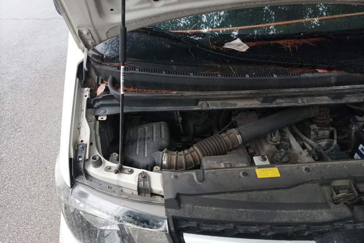 Used JAC Refine M3 2019 Creator Edition 1.8L Luxury Model Engine Bay Right